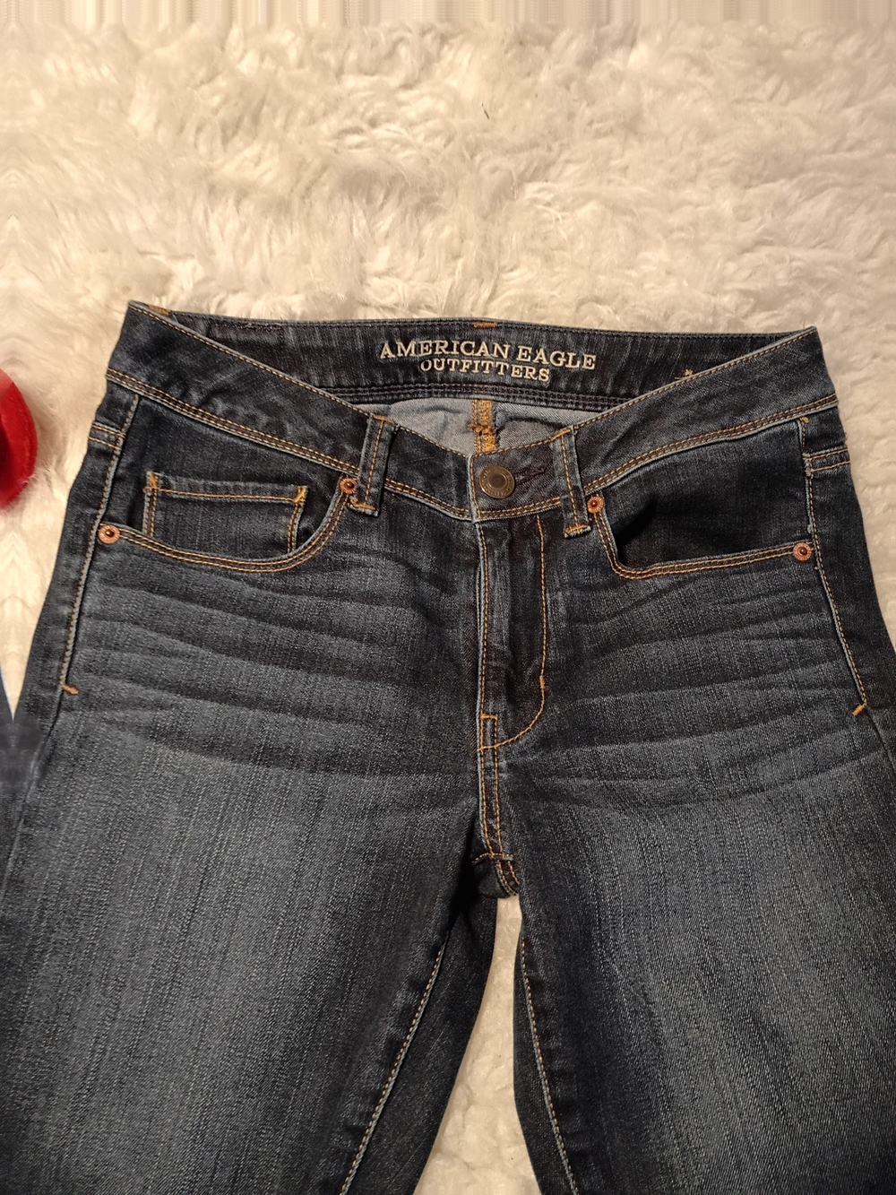 American Eagle Women’s Dark Wash Blue Jeans